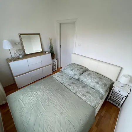 La Storia - House With Free Private Parking זאדאר
