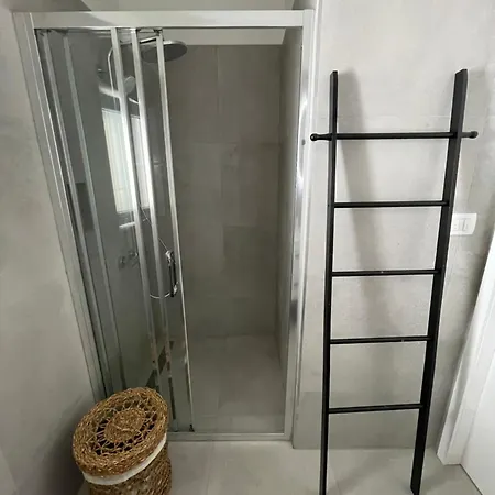 公寓 La Storia - House *