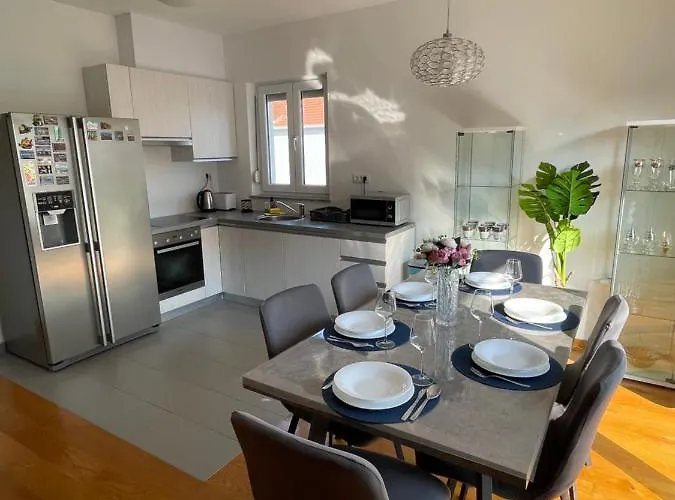 Apartman La Storia - House Zadar